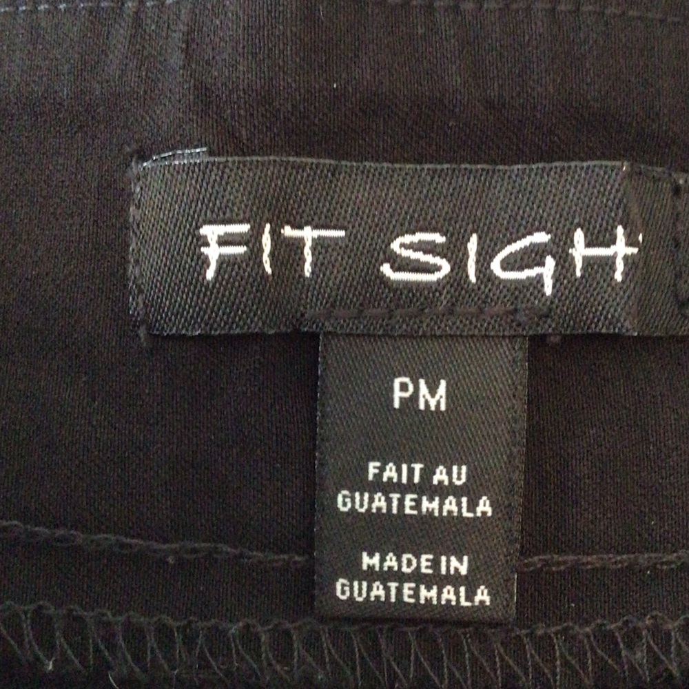 Fit Sight - Stylish Black Women's Shorts - Picture 2 of 6